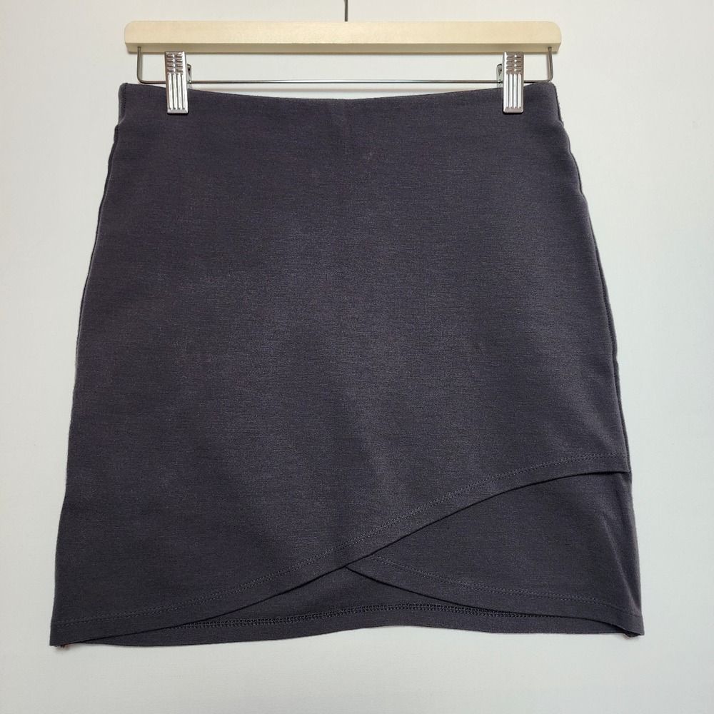 Talula Aritzia Charcoal Grey Crossover Tulip Hem Knit Mini Skirt Size Small